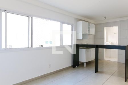 Sala de apartamento à venda com 2 quartos, 51m² em Santa Teresinha, Santo André
