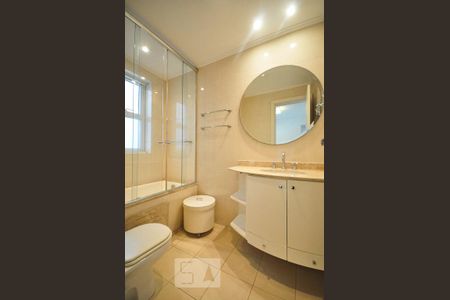 banheiro suíte 1 de apartamento à venda com 3 quartos, 263m² em Vila Andrade, São Paulo
