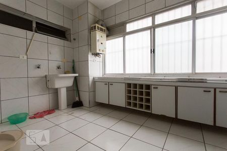 Apartamento à venda com 129m², 3 quartos e 2 vagas Apartamento à venda com 129m², 3 quartos e 2 vagasArea de serviço