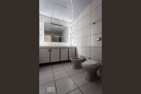Apartamento à venda com 129m², 3 quartos e 2 vagas Apartamento à venda com 129m², 3 quartos e 2 vagasBanheiro