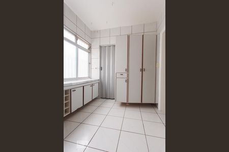 Apartamento à venda com 129m², 3 quartos e 2 vagas Apartamento à venda com 129m², 3 quartos e 2 vagasArea de serviço