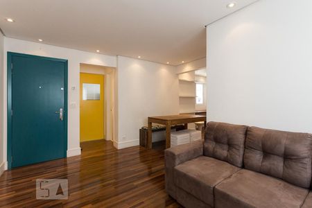 Sala de apartamento para alugar com 2 quartos, 70m² em Indianópolis, São Paulo