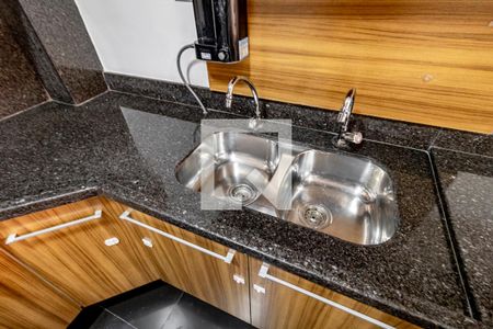 Apartamento à venda com 140m², 3 quartos e 1 vaga Apartamento à venda com 140m², 3 quartos e 1 vagaCozinha - Torneira