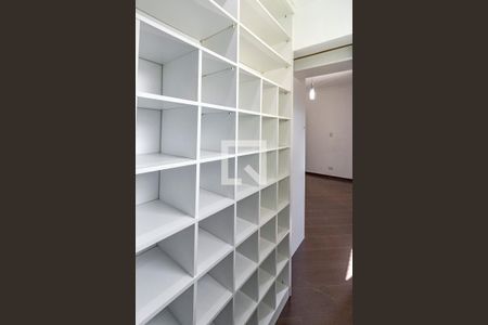Apartamento à venda com 140m², 3 quartos e 1 vaga Apartamento à venda com 140m², 3 quartos e 1 vagaCloset da Suíte