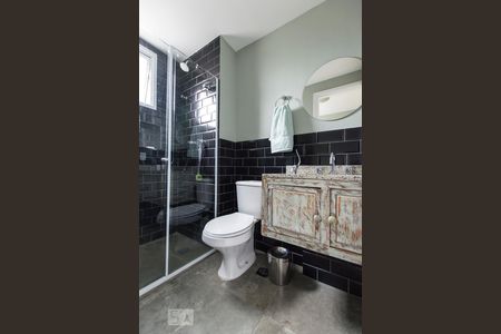 Apartamento para alugar com 100m², 2 quartos e 2 vagas Apartamento para alugar com 100m², 2 quartos e 2 vagasBanheiro da suite