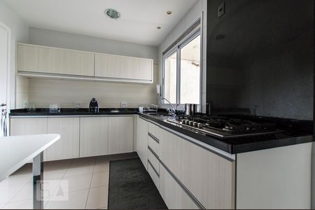 Apartamento para alugar com 100m², 2 quartos e 2 vagas Apartamento para alugar com 100m², 2 quartos e 2 vagasCozinha