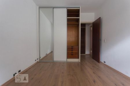 Quarto de apartamento à venda com 3 quartos, 138m² em Jardim Paulista, São Paulo