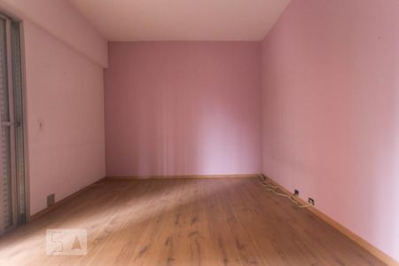 Quarto de apartamento à venda com 3 quartos, 138m² em Jardim Paulista, São Paulo