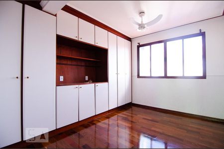Apartamento à venda com 296m², 4 quartos e 2 vagasSuíte - andar superior