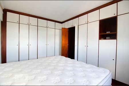 Apartamento à venda com 296m², 4 quartos e 2 vagasSuíte 2