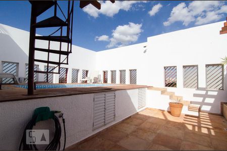 Apartamento à venda com 296m², 4 quartos e 2 vagasÁrea externa