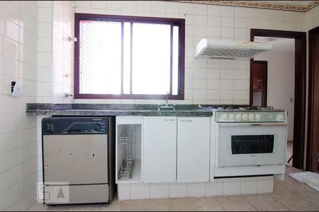 Apartamento à venda com 296m², 4 quartos e 2 vagasCozinha