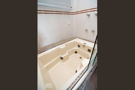 Apartamento à venda com 296m², 4 quartos e 2 vagasSuíte 2