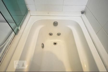 Apartamento à venda com 160m², 3 quartos e 3 vagasdetalhe do banheiro suíte 3