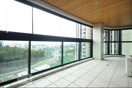 Apartamento à venda com 160m², 3 quartos e 3 vagasvaranda