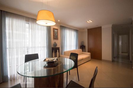 Sala de apartamento para alugar com 4 quartos, 94m² em Santo Amaro, São Paulo
