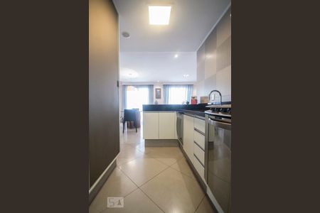 Cozinha de apartamento para alugar com 4 quartos, 94m² em Santo Amaro, São Paulo