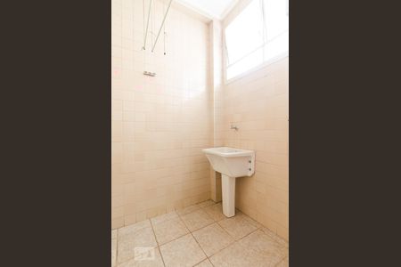 Apartamento à venda com 74m², 3 quartos e 1 vagaÁrea de serviço