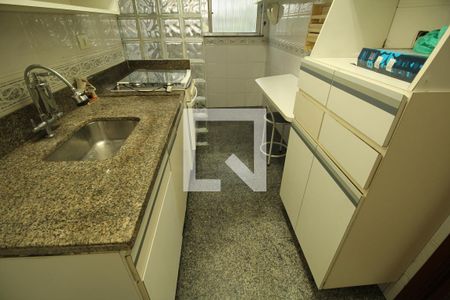 Apartamento à venda com 58m², 2 quartos e 1 vagaCozinha