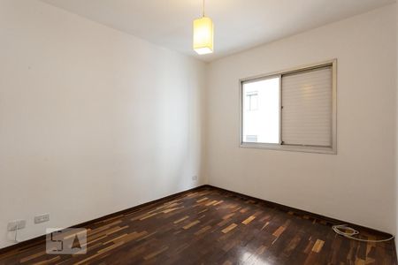 Quarto 1 de apartamento para alugar com 2 quartos, 68m² em Vila Olímpia, São Paulo