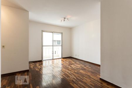 Sala de apartamento para alugar com 2 quartos, 68m² em Vila Olímpia, São Paulo
