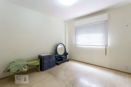 Apartamento à venda com 120m², 3 quartos e 1 vaga Apartamento à venda com 120m², 3 quartos e 1 vagaSuíte