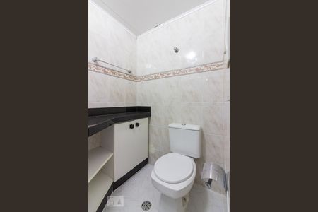 Banheiro de apartamento para alugar com 3 quartos, 55m² em Santana, São Paulo