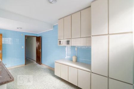 Casa para alugar com 216m², 3 quartos e 3 vagas Casa para alugar com 216m², 3 quartos e 3 vagasCozinha