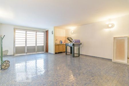 Casa para alugar com 216m², 3 quartos e 3 vagas Casa para alugar com 216m², 3 quartos e 3 vagasGaragem Fechada