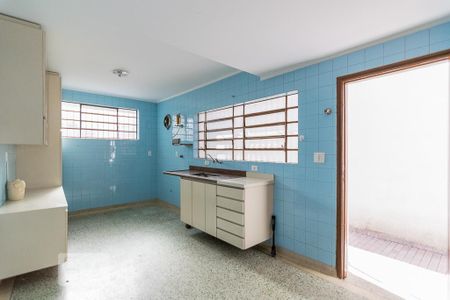 Casa para alugar com 216m², 3 quartos e 3 vagas Casa para alugar com 216m², 3 quartos e 3 vagasCozinha