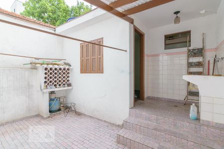 Casa para alugar com 216m², 3 quartos e 3 vagas Casa para alugar com 216m², 3 quartos e 3 vagasÁrea de Serviço