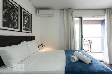 Studio para alugar com 25m², 1 quarto e 1 vaga Studio para alugar com 25m², 1 quarto e 1 vagaSuíte