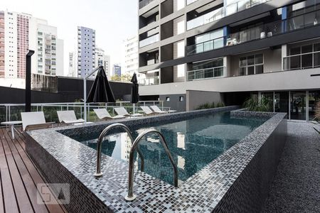 Piscina de kitnet/studio à venda com 1 quarto, 25m² em Vila Olímpia, São Paulo