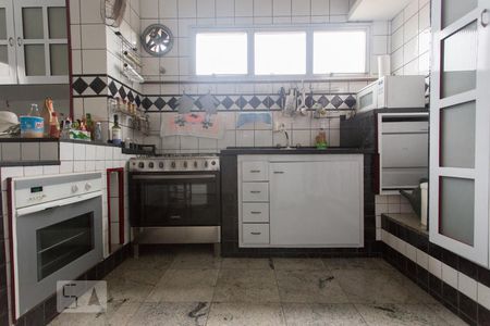 Apartamento à venda com 190m², 2 quartos e 1 vagaCozinha