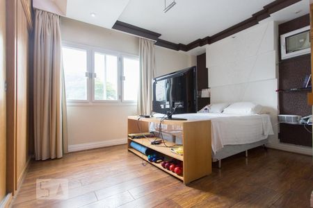 Apartamento à venda com 190m², 2 quartos e 1 vagaQuarto II