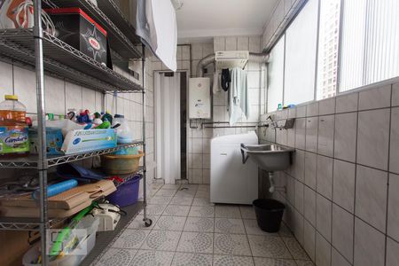 Apartamento à venda com 190m², 2 quartos e 1 vagaArea de serviço