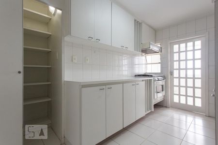 Apartamento à venda com 130m², 2 quartos e 1 vagaCozinha