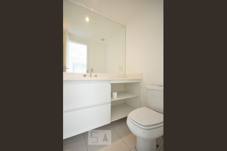 banheiro de apartamento para alugar com 2 quartos, 120m² em Jardim Leonor, São Paulo