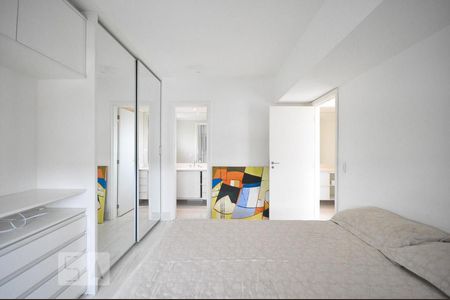 suíte  de apartamento para alugar com 2 quartos, 120m² em Jardim Leonor, São Paulo