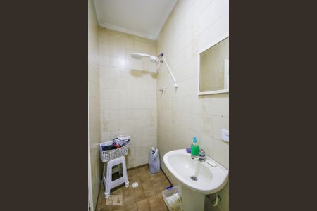 Banheiro de serviço  de casa à venda com 4 quartos, 340m² em Ipiranga, São Paulo