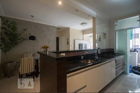 Sala/Cozinha de apartamento para alugar com 2 quartos, 56m² em Vila Mascote, São Paulo