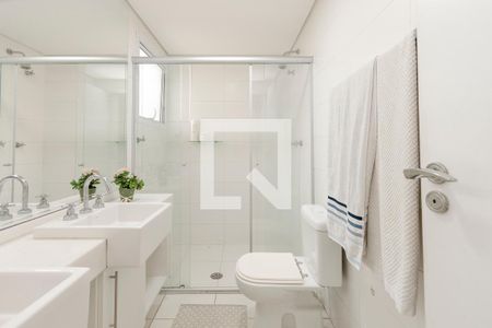 Apartamento à venda com 99m², 3 quartos e 2 vagas Apartamento à venda com 99m², 3 quartos e 2 vagasBanheiro da Suíte