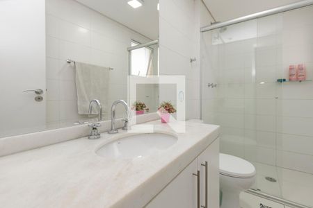 Apartamento à venda com 99m², 3 quartos e 2 vagas Apartamento à venda com 99m², 3 quartos e 2 vagasBanheiro