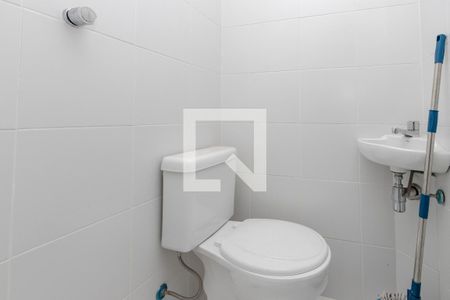Apartamento à venda com 99m², 3 quartos e 2 vagas Apartamento à venda com 99m², 3 quartos e 2 vagasBanheiro de Serviço