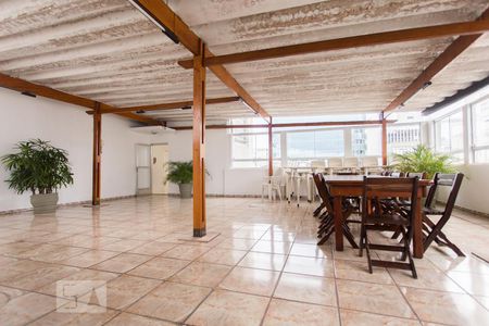 Apartamento para alugar com 190m², 3 quartos e sem vaga Apartamento para alugar com 190m², 3 quartos e sem vagaArea de convivência