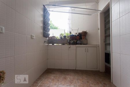 Apartamento para alugar com 190m², 3 quartos e sem vaga Apartamento para alugar com 190m², 3 quartos e sem vagaArea de serviço