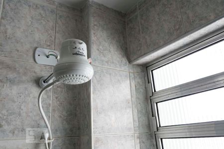 Banheiro (Chuveiro) de apartamento para alugar com 2 quartos, 75m² em Liberdade, São Paulo