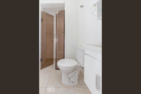 Banheiro de apartamento para alugar com 2 quartos, 70m² em Jardim Promissão, São Paulo