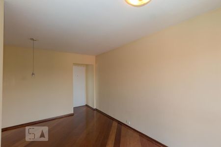 Sala de apartamento para alugar com 2 quartos, 70m² em Jardim Promissão, São Paulo