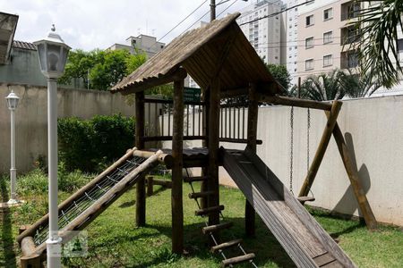 Apartamento para alugar com 69m², 3 quartos e 1 vagaÁrea comum - Playground